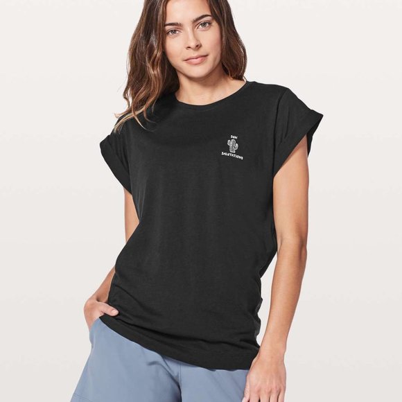 lululemon Roll Around Tee *Expression - Picture 3 of 6